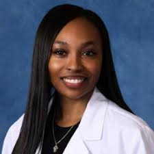 Shamira Lewis's Instagram, Twitter & Facebook