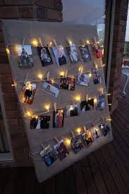 Curso Taller De Como Hacer Decorar La Pared De Tu Cuarto Con Luces Navidenas Y Fotos Pa Dekorationen Fur Abschlussfeiern Geburtstag Fotos Geburtstag Dekoration