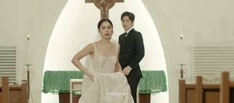 While others praised julia and joshua's acting, some. Joshua Garcia Julia Barretto Star In Moira Dela Torre S Paubaya Music Video