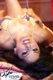 Sunny Leone: Sunny Leone takes her clothes... - Mobile Porn