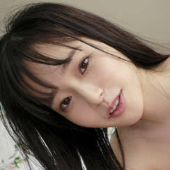 岩弘麻里