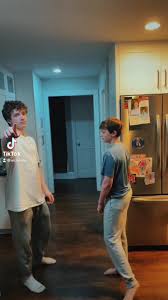 Eli Boren (@eli.boren)