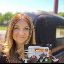 May this #WednesdayWisdom quote from former American football player and  coach, Lou Holtz lighten up your mood especially in this midweek period. ✨  We all have our problems to bear. No matter