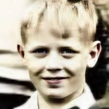 It would be great if members who have school photos of themselves or  classes if they could post them .with as much info year and classmates If  people like myself who when