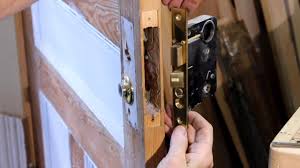 Front door mortise lock pzw, 65/92/10 mm, latch and bolt: How To Remove A Mortise Cylinder Lock Set From An Entrance Door Youtube