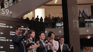 It supports wifi, nfc, gps, 3g and 4g lte. Park Bo Gum Appearance Sparks Massive Fan Turnout At Samsung Galaxy S9 Launch Liveatpc Com Home Of Pc Com Malaysia