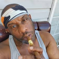 Enjoying this beautiful Sunday Afternoon. SAiSO by OLIVA.