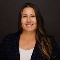 Beth Pifer's Instagram, Twitter & Facebook