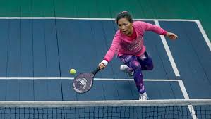 The margins between a good tennis racket and a premium racket are razor thin in most cases. Do It Paddle Tennis Remains Popular In Winter