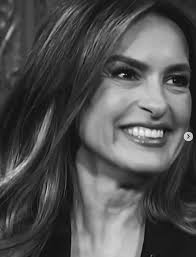 I guess I'm her biggest fan If you think otherwise comment I love Mariska  Hargitay