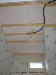 Poser des lambris pvc au plafond prsente de nombreux avantages, tant donnes les qualits de ce matriau. Le Lambris Pvc Une Option Pour Plafonds Degrades 10 Main Street Lambris Pvc Pose De Lambris Pvc Lambris
