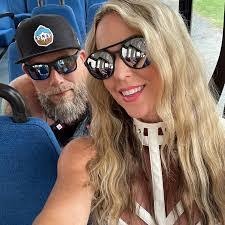 Jill Humphrey's Instagram, Twitter & Facebook