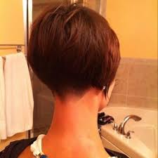 Frisuren kurz pixie frisur kurzhaarfrisuren neue frisuren coole frisuren frisur inspirationen bob haare kurze pixie frisuren pixie. Bob Frisuren Hinten Angeschnitten Fryzury Krotkie 2020