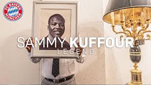 Aber sie geben mir auch alle was zurück. Fan Liebling Kuffour Uber Seinen Fc Bayern Fc Bayern Munchen