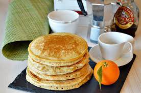 I pancake agli albumi sono facili e veloci e perfetti per colazioni golose e leggere! Pancakes Albumi E Farina Integrale Il Gatto Pasticcione