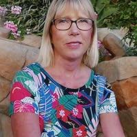 When Love Hurts: 10 Principles to Transform Difficult Relationships by Karla  Downing