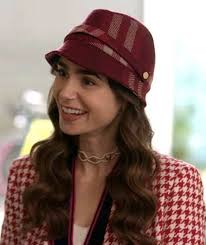 Emily in Paris. Vediamo insieme tutti i cappelli della serie.
