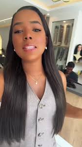 Estamos listas para el feriado?? 🤭🥰🤗 #extensiones #extensionesdecabello  #cabellolargo #esmeraldeñisima🤍💚 #bellezalatina