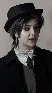 Lou Albert's Instagram, Twitter & Facebook