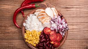 Tasty, wholesome recipes under 600 calories. 4 Dinner Bowl Recipes All Under 600 Calories Healthista