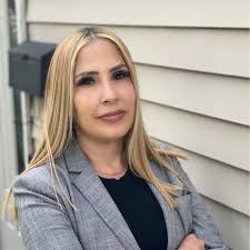 Sarah Crespo's Instagram, Twitter & Facebook