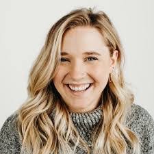 Pam Knott's Instagram, Twitter & Facebook