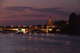 Un fleuve 12 février 2016 laisser un commentaire. Cruceros Por El Rio Guadalquivir Cruises On The Guadalquivir River Croisieres Sur Le Fleuve Guadalquivir Picture Of Esturion Tours Seville Tripadvisor