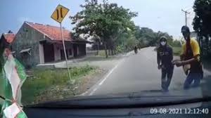 Check spelling or type a new query. Inalillah Hindari Pohon Yang Ditebang Petani Cianjur Tewas Tertimpa Suara Bogor
