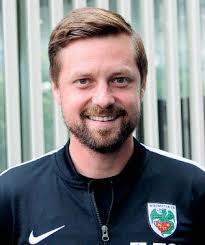 WormAtiA StUttgArtEr KicKErS