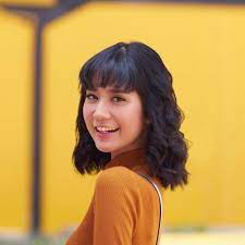 You'll grab anyone's attention, and you'll love your new look. Short Hair With Bangs 22 Ways To Rock It In 2021 All Things Hair Ph