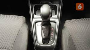 Fungsi d3 dan d2 pada kereta. Jangan Salah Ini Arti Huruf Dan Angka Pada Tuas Persneling Mobil Matik Otomotif Liputan6 Com
