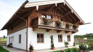 Wohnhaus Quergiebel Projekt Zimmerei Stoib In 2020 Wohnhaus Haus Moderne Blockhauser