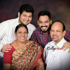Hiphop Tamizha Adhi With Family Tamilglitz Actors Actresses Hip Hap Tamil Actress Photos