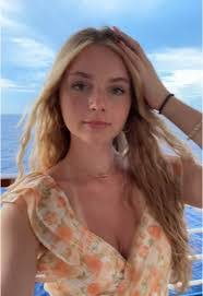 Daria Frey's Instagram, Twitter & Facebook