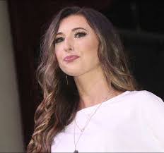 Jamal Holley's Instagram, Twitter & Facebook