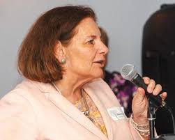 Jane Cayer's Instagram, Twitter & Facebook