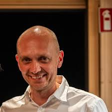 Hardy Krüger (@hardy.krueger.pigeons) • Threads, Say more