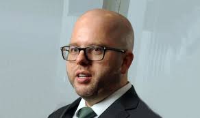 Alliance, sob o comando de Stein, vai procurar os institucionais