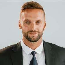 Alan Boettger's Instagram, Twitter & Facebook