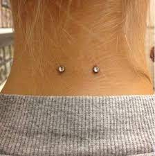 Tattoo Neck Nape Dermal Piercing 38 Ideas Body Jewelry Body Dermal Ideas Jewelry Nape Neck Piercing T Dermal Piercing Neck Piercing Back Piercings