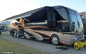 For comprehensive nascar news (including these tweets) follow nascar news @nascar_news. Inside The 2m Motor Homes That Host The Families Of Nascar Drivers Motorhome Nascar Drivers Luxury Motor