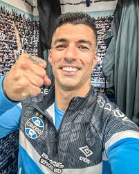 Roberta Ayres 🇧🇼 (@robertaayresrs)