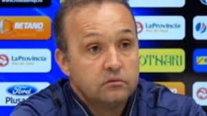 Ambii au reusit cate o dubla, in toni petrea, care are un merit important pentru parcursul bun al echipei, a fost intrebat la finalul partidei despre posibilitatea ca laurentiu reghecampf sa mearga la craiova. Papura Demis De La Universitatea Craiova Vine Reghecampf Mobile
