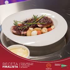 Pichon Relleno Con Verduras Risoladas Y Parmentier De Patata Verduras Recetas Con Verduras Recetas Con Carne