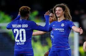 Ethan ampadu has ditched his trademark dreadlocks just in time for christmas and his chelsea after completing the haircut and getting a hug from ampadu, the barber posted the video with a. Photo Ethan Ampadu Looks Unrecognisable After His Haircut