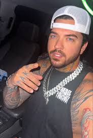 Remember those that knew me and talk bad about me only started when I  stopped allowing them around me 👌🏼