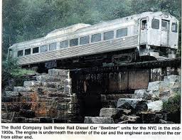 Train Budd Company Built Deisel Rail Beeliner Cars For The New York Central Railroad In The Scenic Railroads New York Central Railroad Railroad Photography