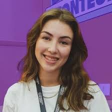 Juliana Abel's Instagram, Twitter & Facebook