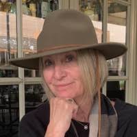 100+ profilů „Bendinelli“