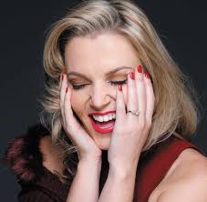 rooi rose Aug 2016: Nadia Beukes